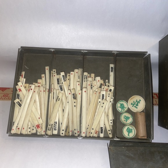 Antique Japanese Mah Jong Game 1920s Wood Tiles Bovine Dice Discs And Sticks - Picture 14 of 16